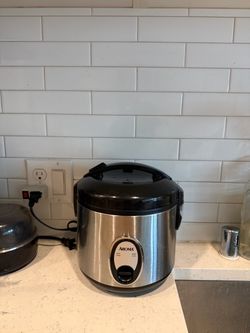 Aroma 8-Cup Rice cooker
