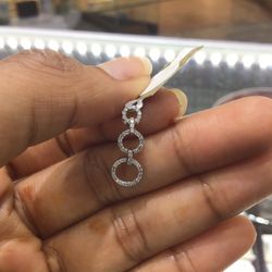 10k Gold With Diamond Cute Ladies Pendant On Special💎