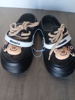 Croc style slides Lucky Brand size 4.5 men / size 5.5 woman