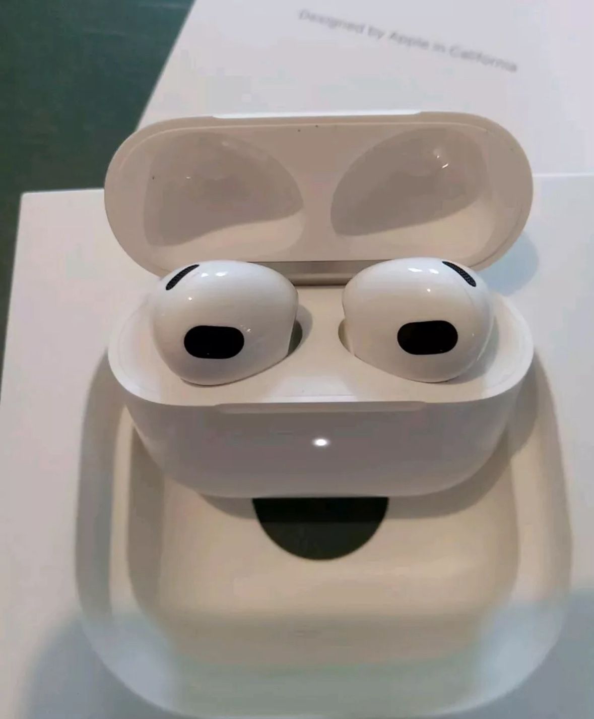 Apple AirPods 4th Generation Bluetooth Earbuds Noise-Cancelling Headphones