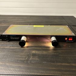 Furman PL-8 power conditioner
