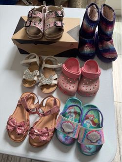 Girls shoes sizes 6-7