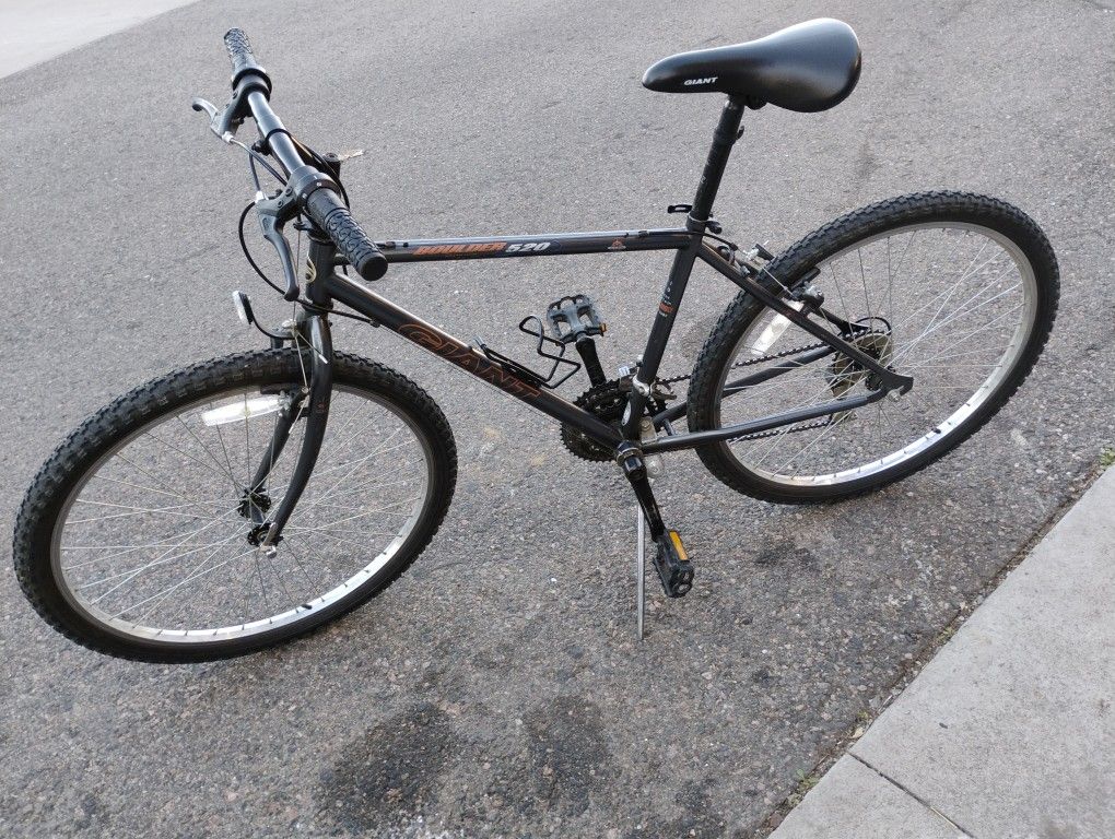Giant Mountain Bike