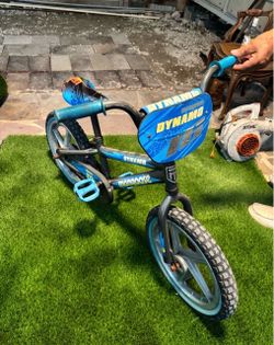 Mongoose Dynamo Kids BMX Bike