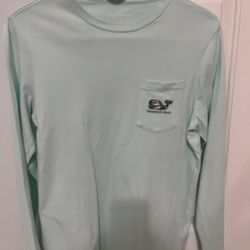  Vineyard Vines Long Sleeve (Youth Large)