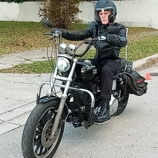 97 Harley Davidson Dyna glide Lowrider$ 4000.