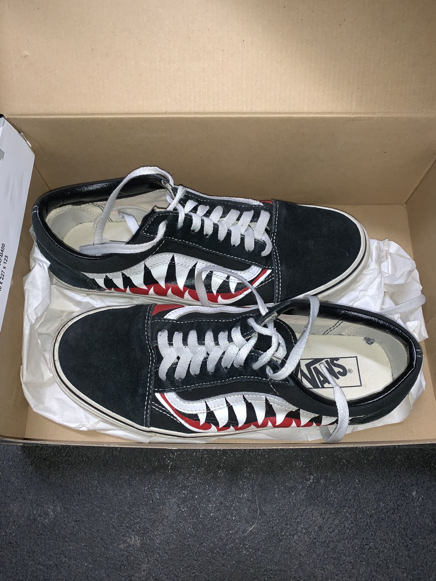 Vans 