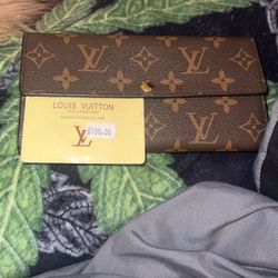 Louis Vuitton Wallet 