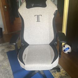 Secretlab TITAN 2020 SoftWeave® - Cookies & Cream