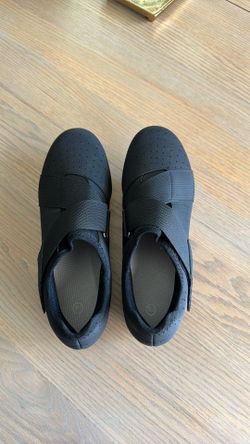 Peloton compatible cycling shoes