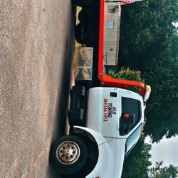 2003 F650 Rollback Cummins Engine