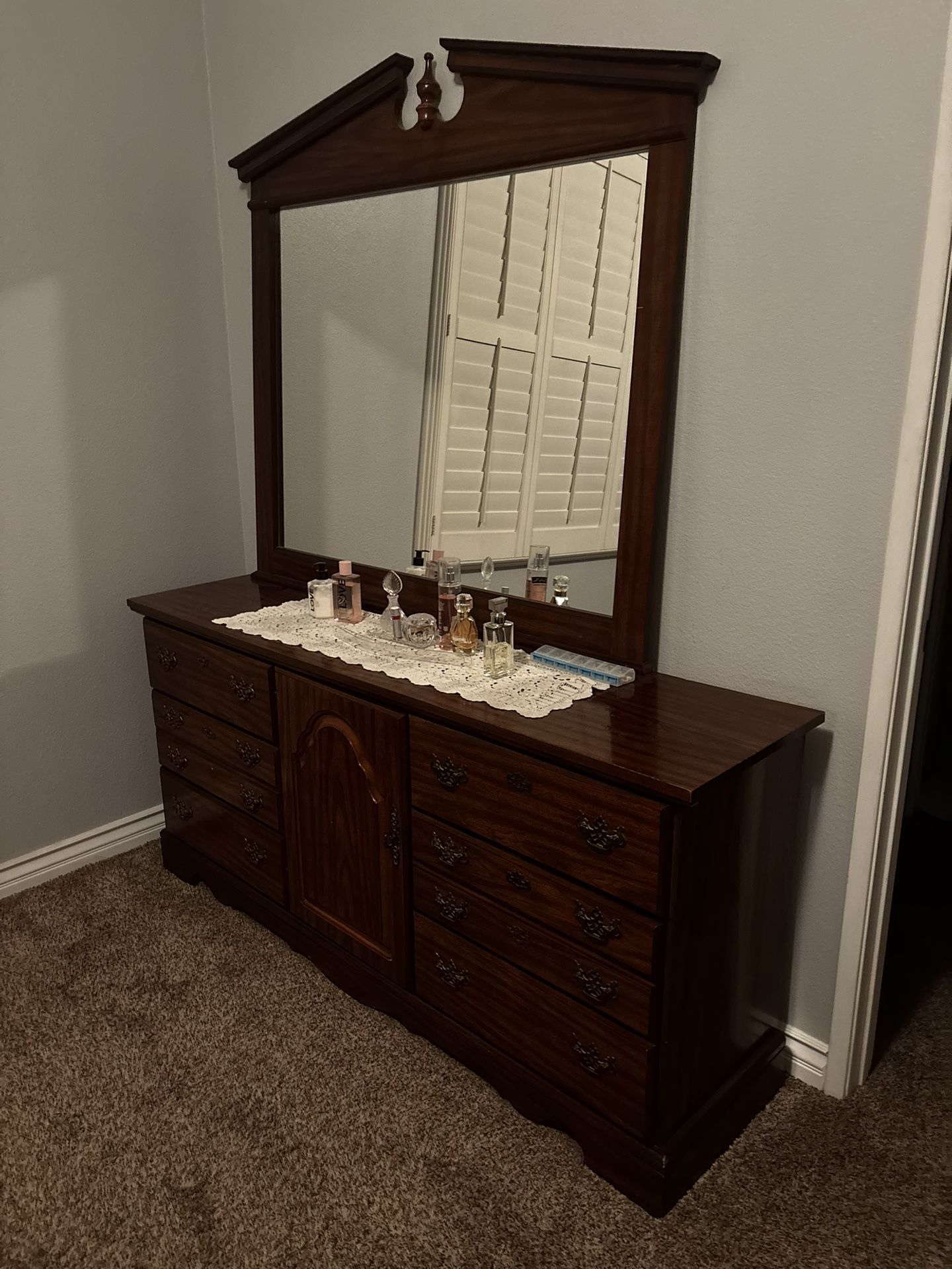 Dresser & Mirror
