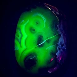 UV Reactive Volcano Agate Palm Stone 