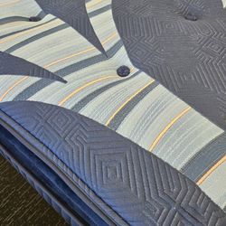 Sterns And Foster Mattresses 60% Off!!!