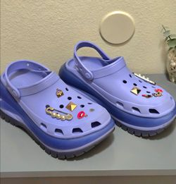 Size 8 Crocs Mega Crush Platform Clogs with Charms