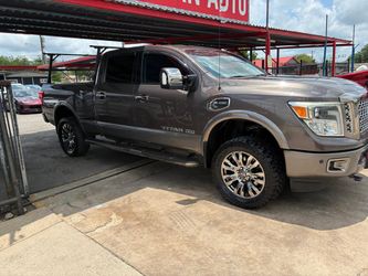 2017 Nissan TITAN XD