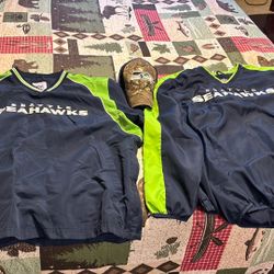 2XXL Seahawks Pullovers/ 1 Large/XL Fitted Seahawks Camo Hat