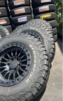 Set de rines nuevos con llantas 275/70/17 Bfgoodrich usadas en buenas condiciones las 4