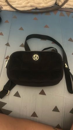 Lululemon crossbody