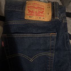 501 levi’s blue 