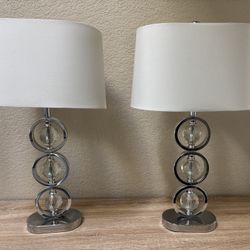 Set Of 2 Lamps With Shade
