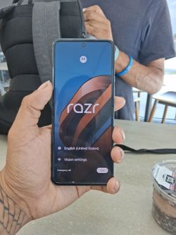 Motorola Raze