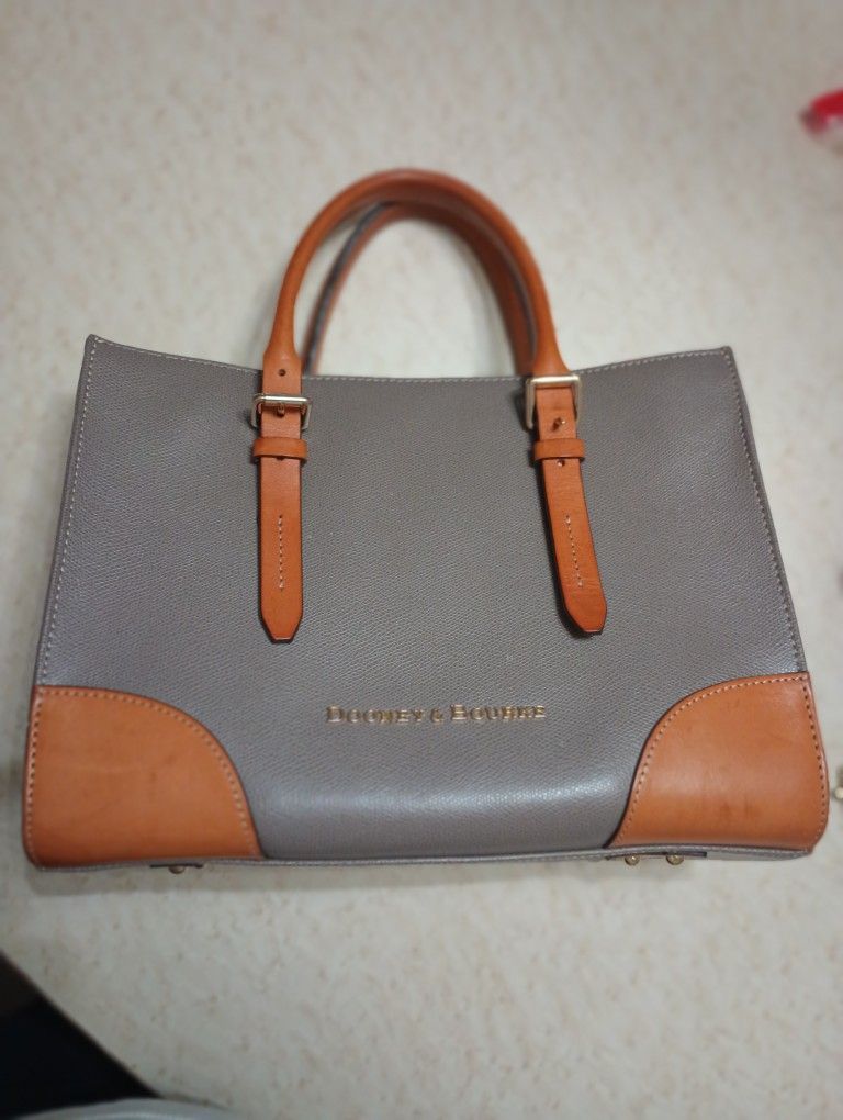Dooney & Bourke Weather Leather Essex Carrier Saddle Coffee Women's Purse Bag