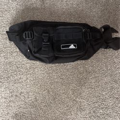 Adidas Men’s Cross Body Bag All Black With Adjustable Straps