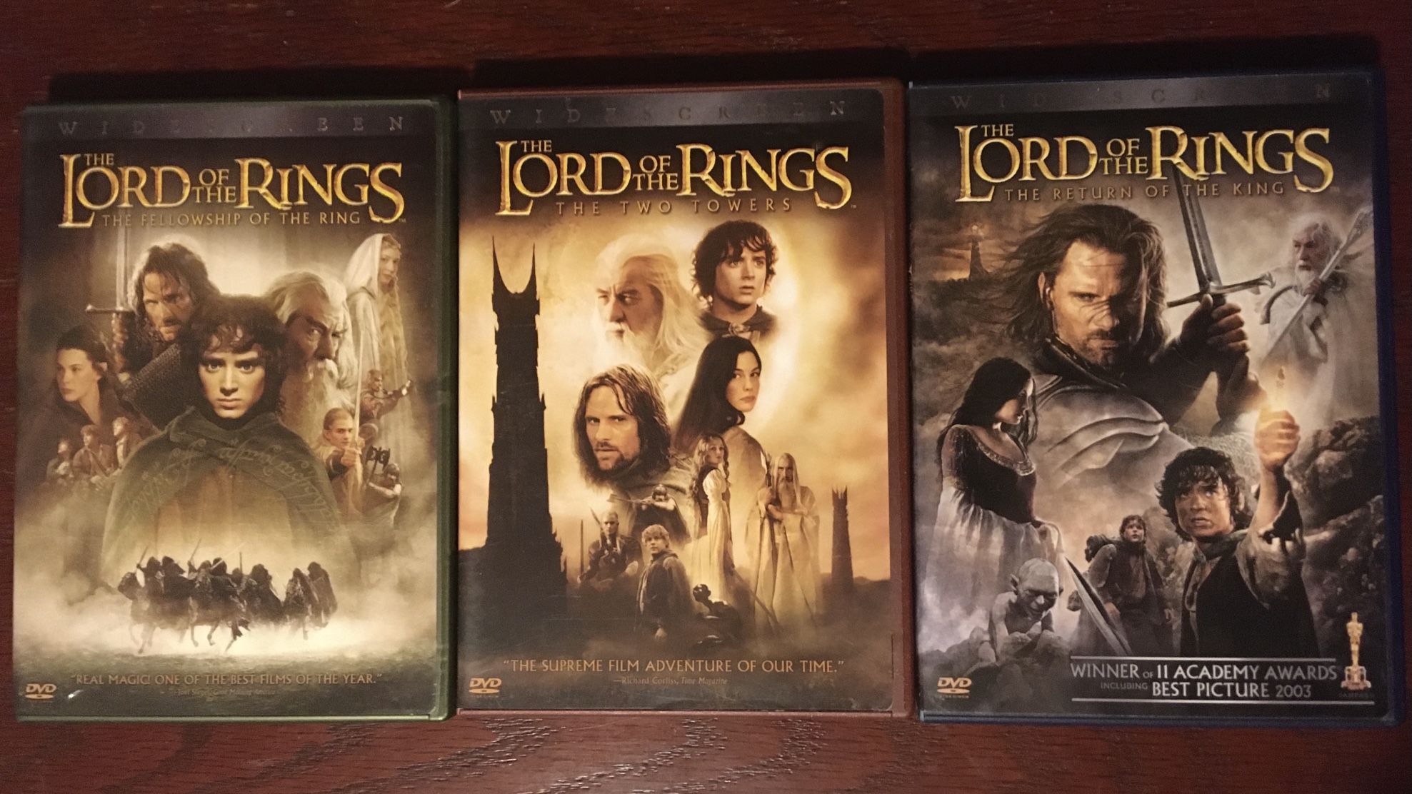 LORD OF THE RINGS TRILOGY DVDS WITH 3 SPECIAL FEATURES DISCS