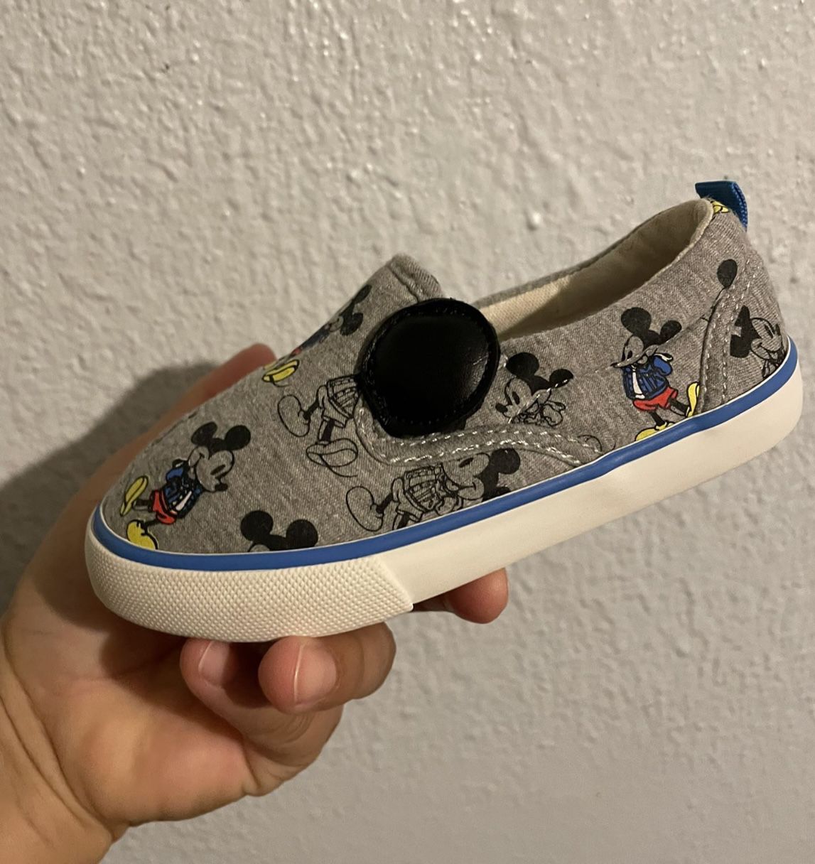 Mickey Mouse Size 8 C 