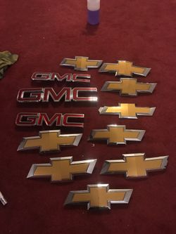 2014-2015-2016-2017-2018 GMC Sierra chevy silverado Tahoe suburban avalanche Emblem OEM $ 20 each