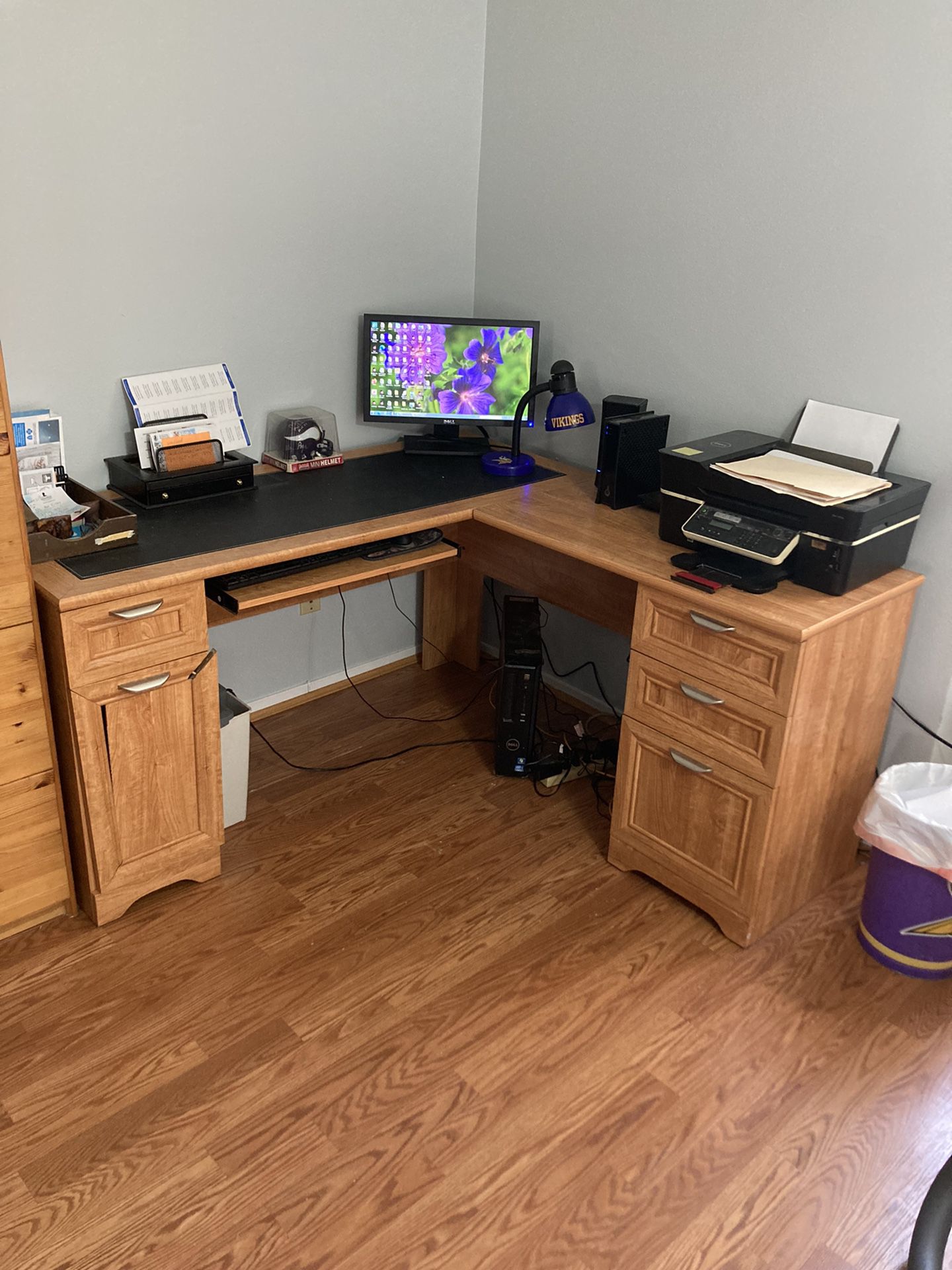 Wooden Desk With Return 