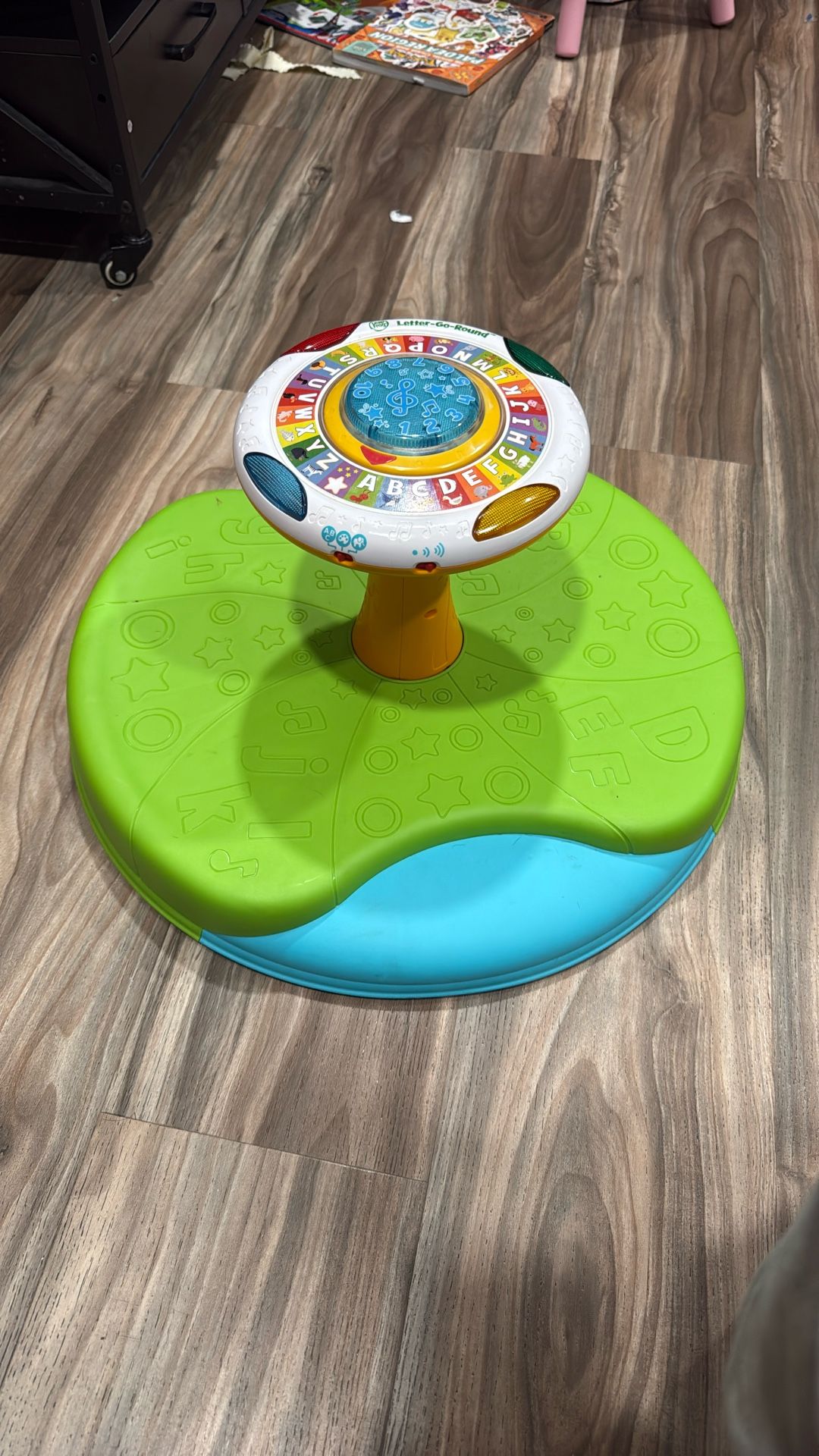 Letter-Go-Round Leap Frog Sit & Spin