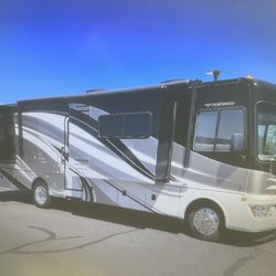 2015 BOUNDER CLASSIC 34M