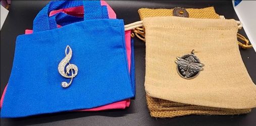 Sparkly Treble Clef, Cross, Cat, Dragonfly, Angel Brooche GIFT Bags. 8qty.