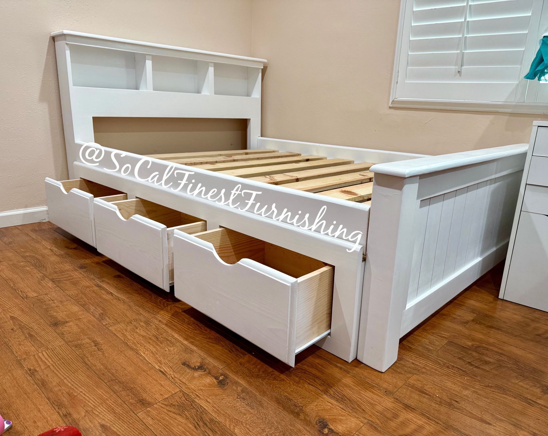 White Full Bed With Drawers