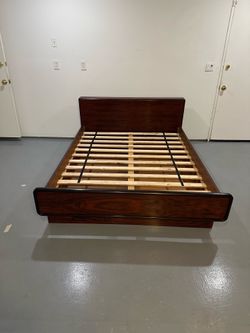 Brouer Queen Frame platform bed