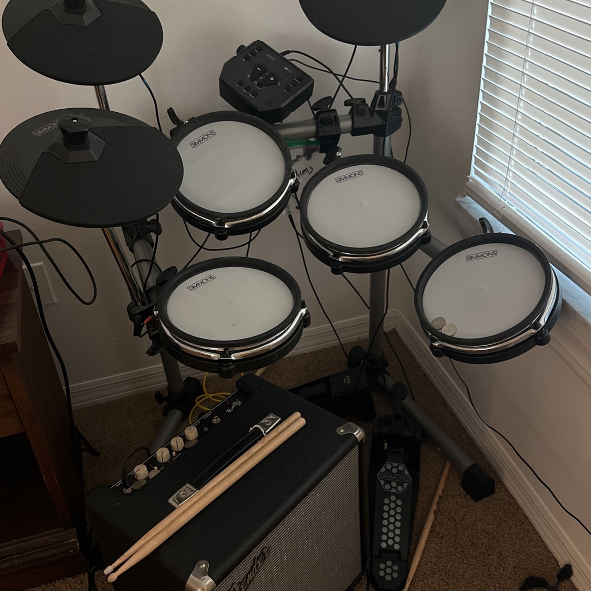 Simmons Drum set