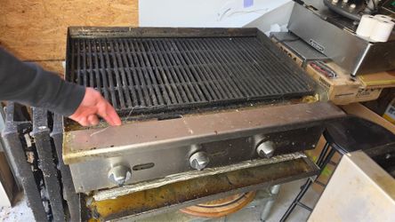 Gas grill