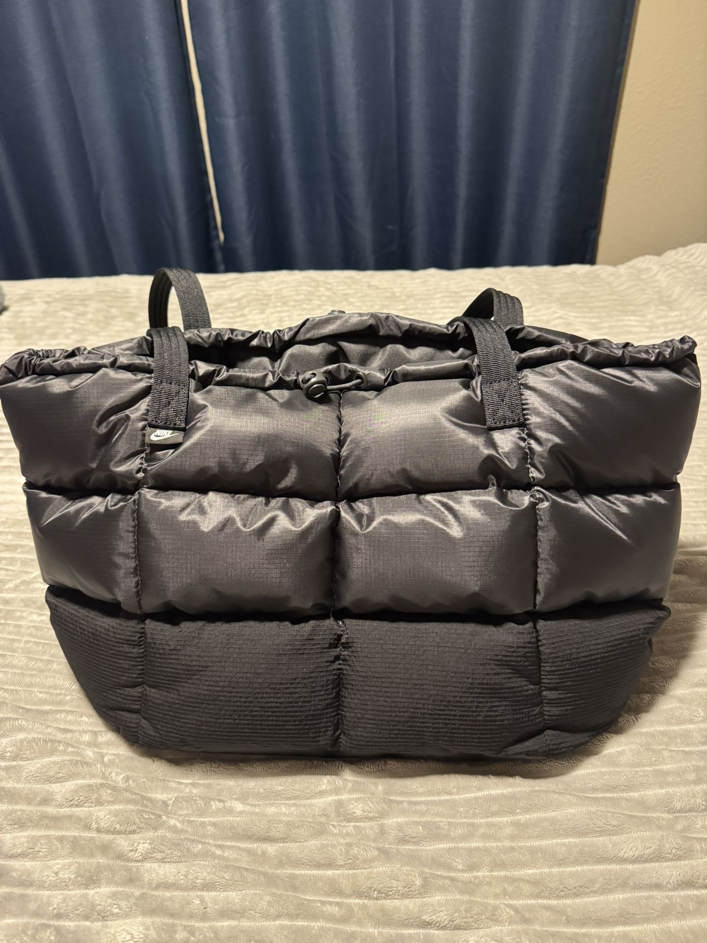 Nike Puffle Tote Bag (24L)