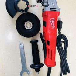 MILWAUKEE  11 Amps—4 1/2” Small Angle Grinder 