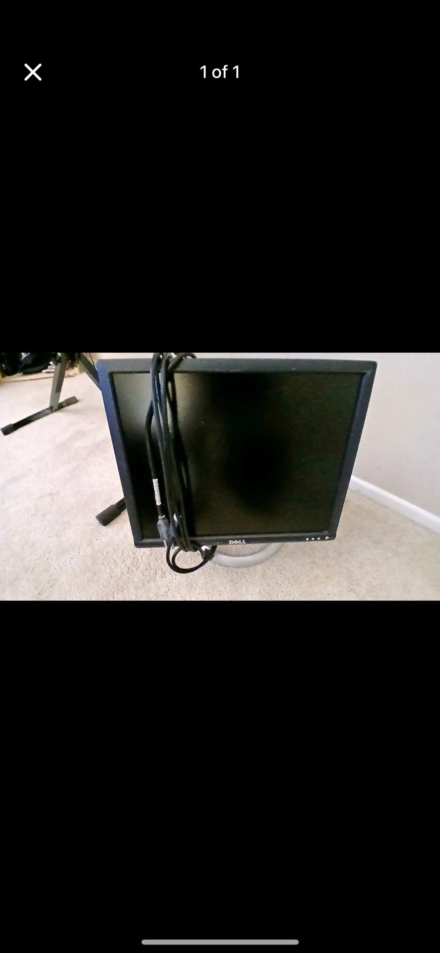 17 Inc Dell monitor with power cord