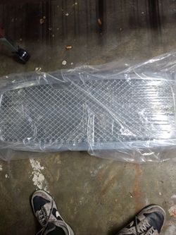 Brand new front grill  05 dodge dokata
