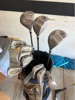 Scalding Woman’s RH Golf Club Set + Bag