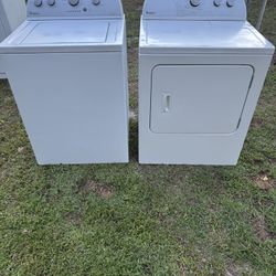 Matching Whirlpool Washer & Dryer Set 