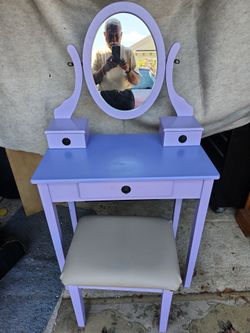 3 draw make up table with stool $25 or make offer