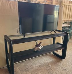 Roku TV 40” Brand New