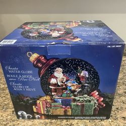 Christmas Snow Globe