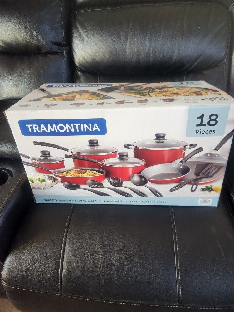 18 Piece Kitchen Set