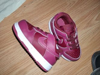 Nike Toddler Pink Sneakers